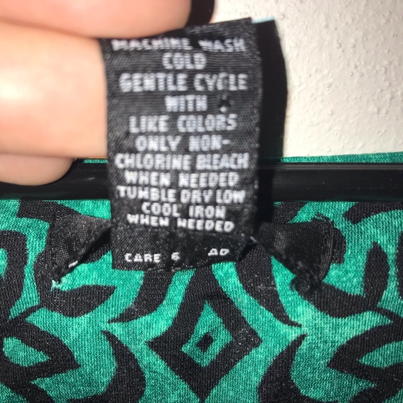 Green and Black Brocade Print Beautiful Dress EUC - Picture 3 of 5